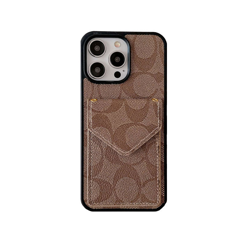 Capa Coach para iPhone com porta-cartões e alça marrom claro -SJ240513