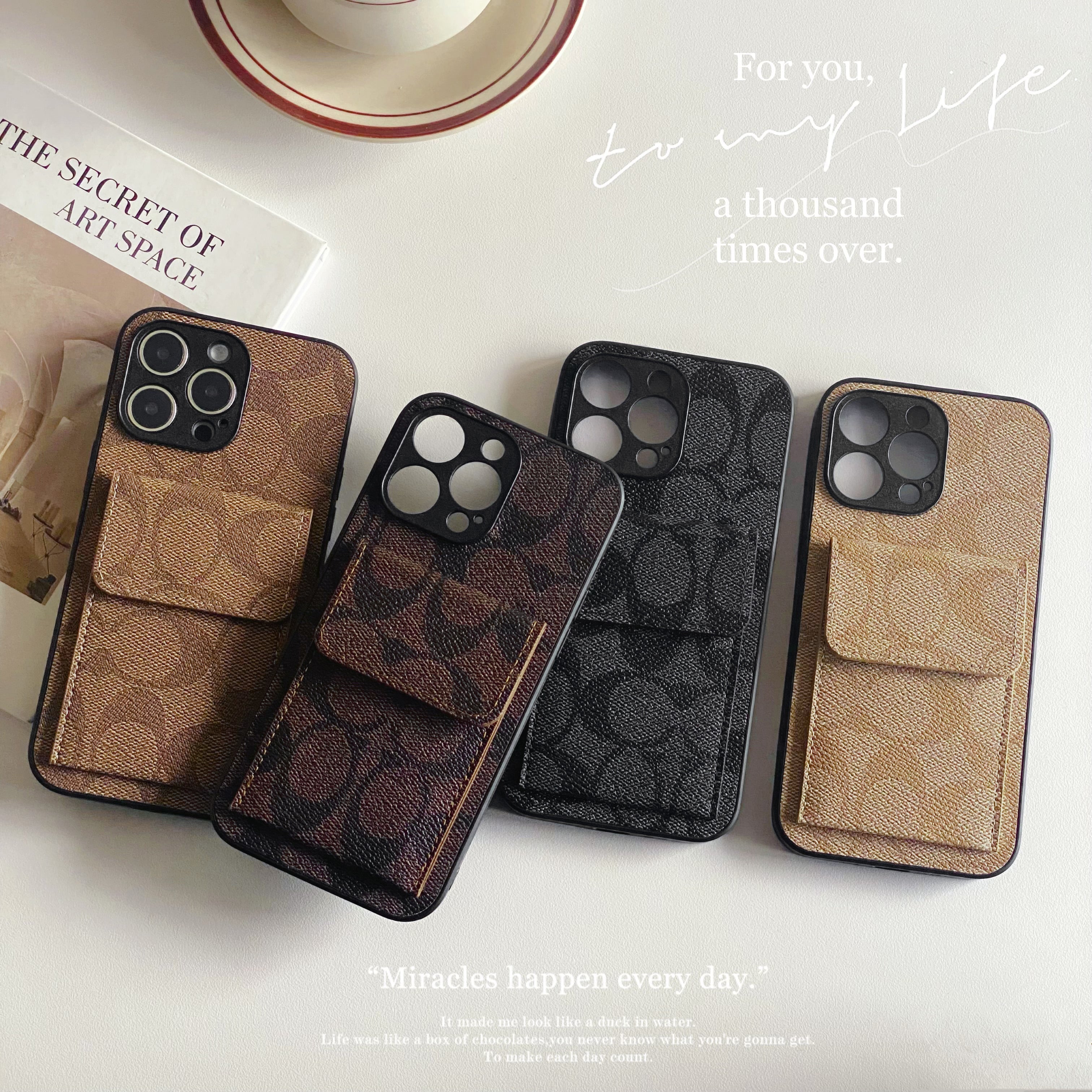 지갑이 포함된 Coach iPhone 케이스 블랙-HP240513