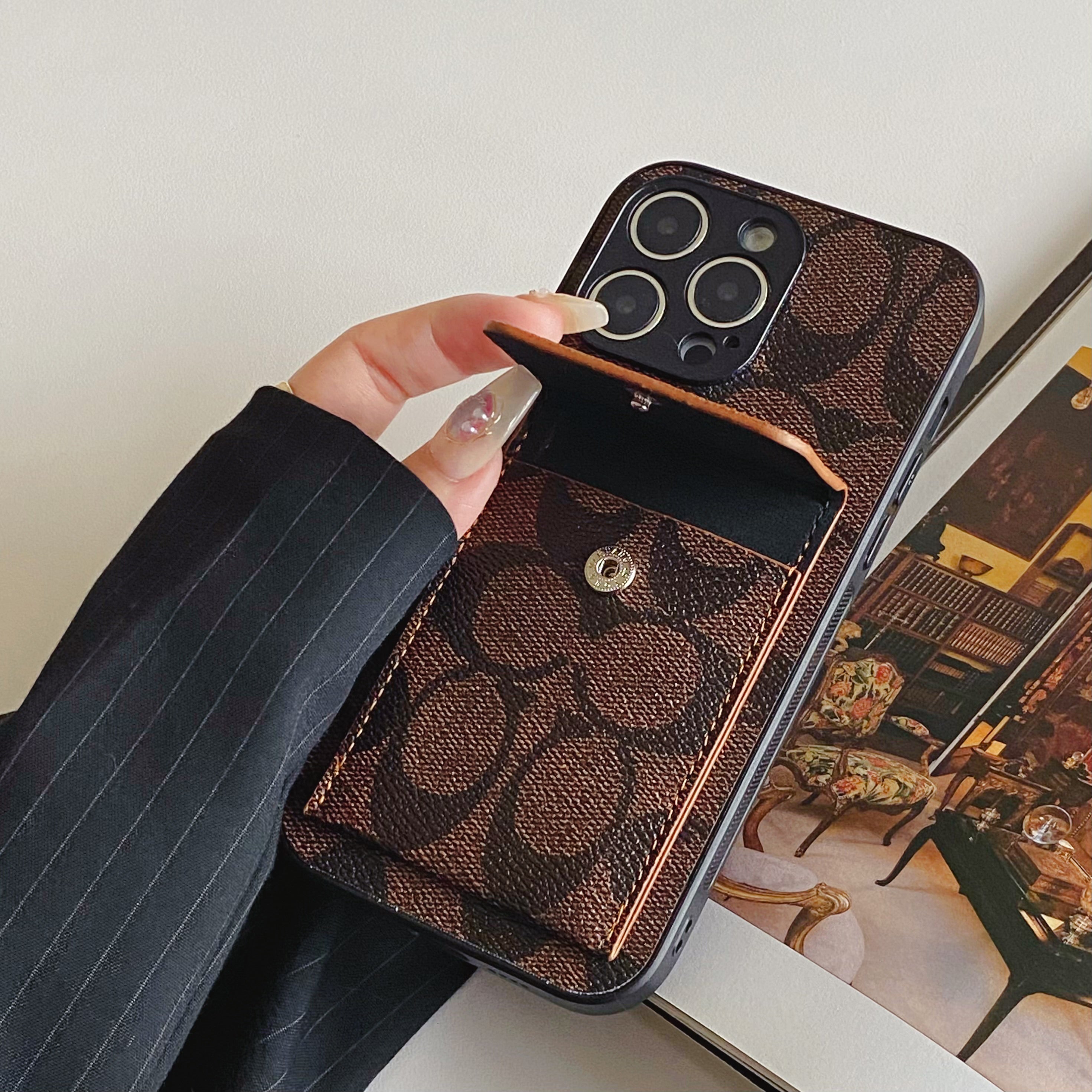 Funda Coach Para iPhone Con Cartera Marrón Oscuro-HP240513