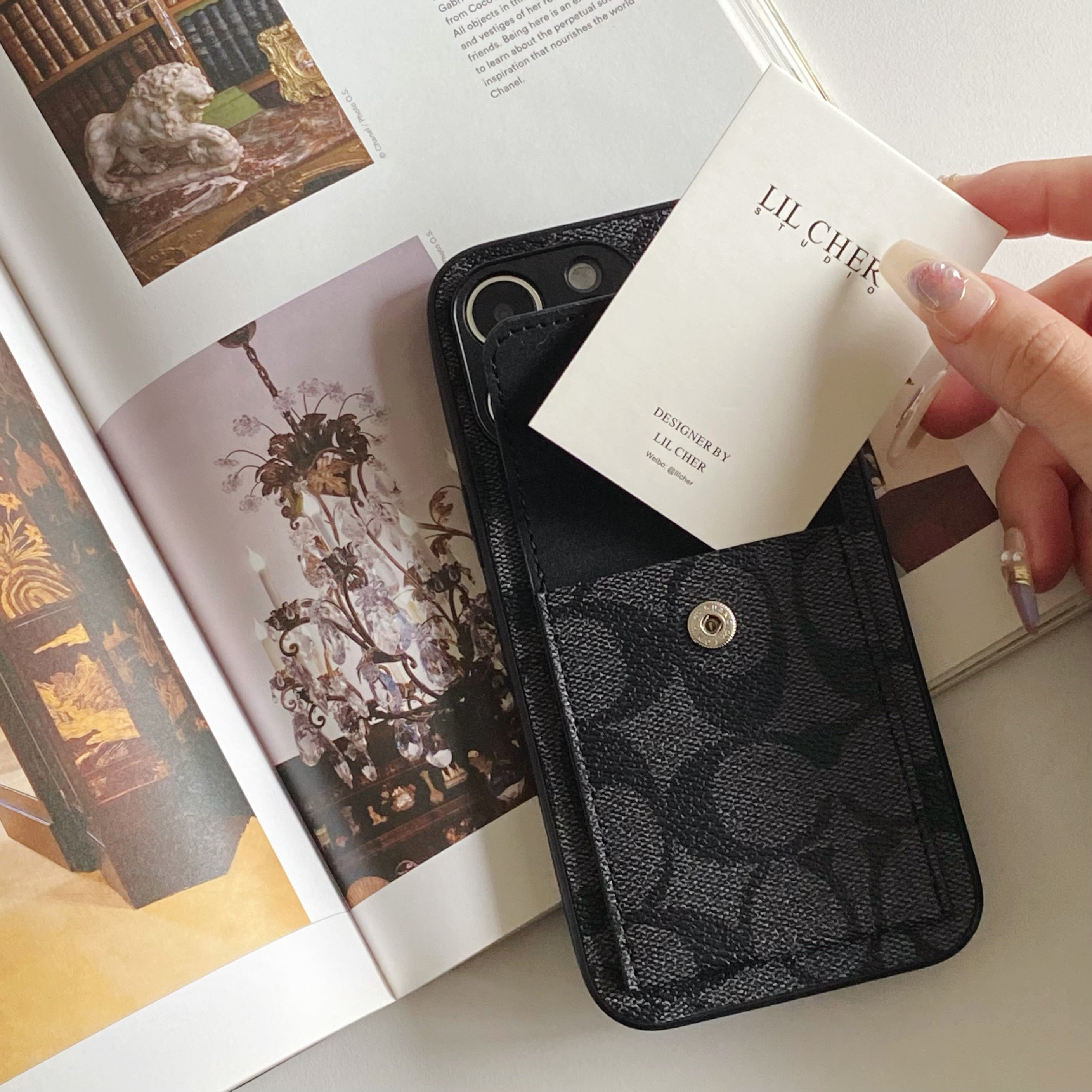 지갑이 포함된 Coach iPhone 케이스 블랙-HP240513