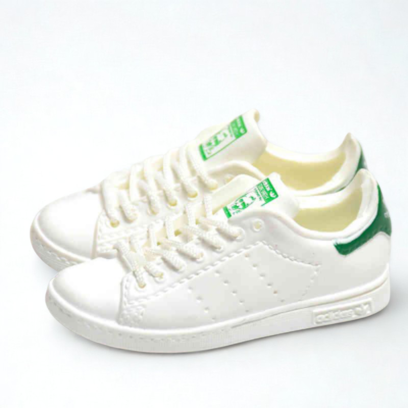 Labubu Stan Smith Spreagtha Sneakers Mionsamhla - Eagrán Clasaiceach