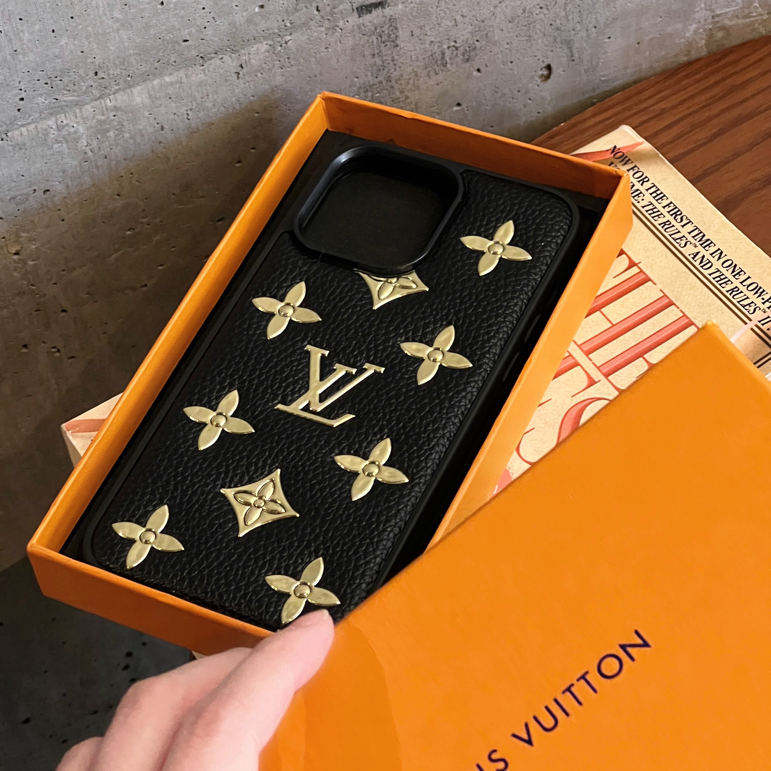 Lou Gold Δερμάτινη θήκη iPhone