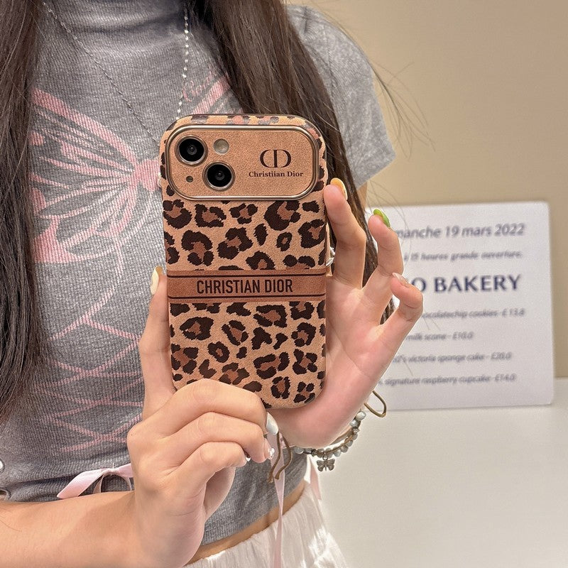 CDブラウンカラーレザーiPhoneケース