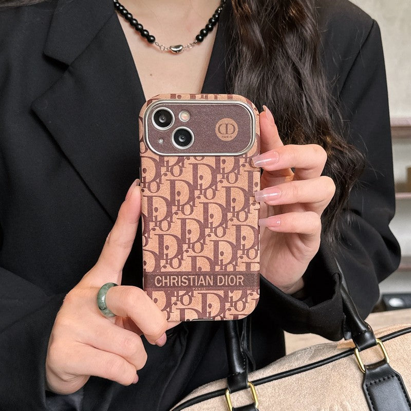 CD Blanco & Funda de cuero marrón para iPhone