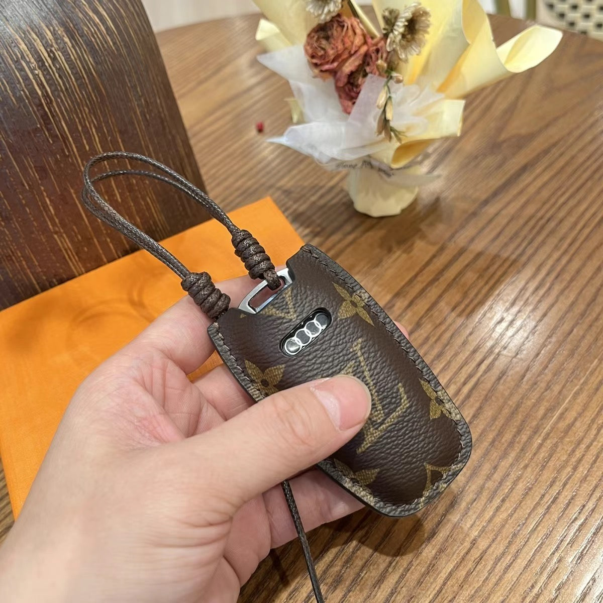 Luxury Leather Smart Key Cover – Designed for Audi, BMW, Benz, Lincoln & VW 🚗✨