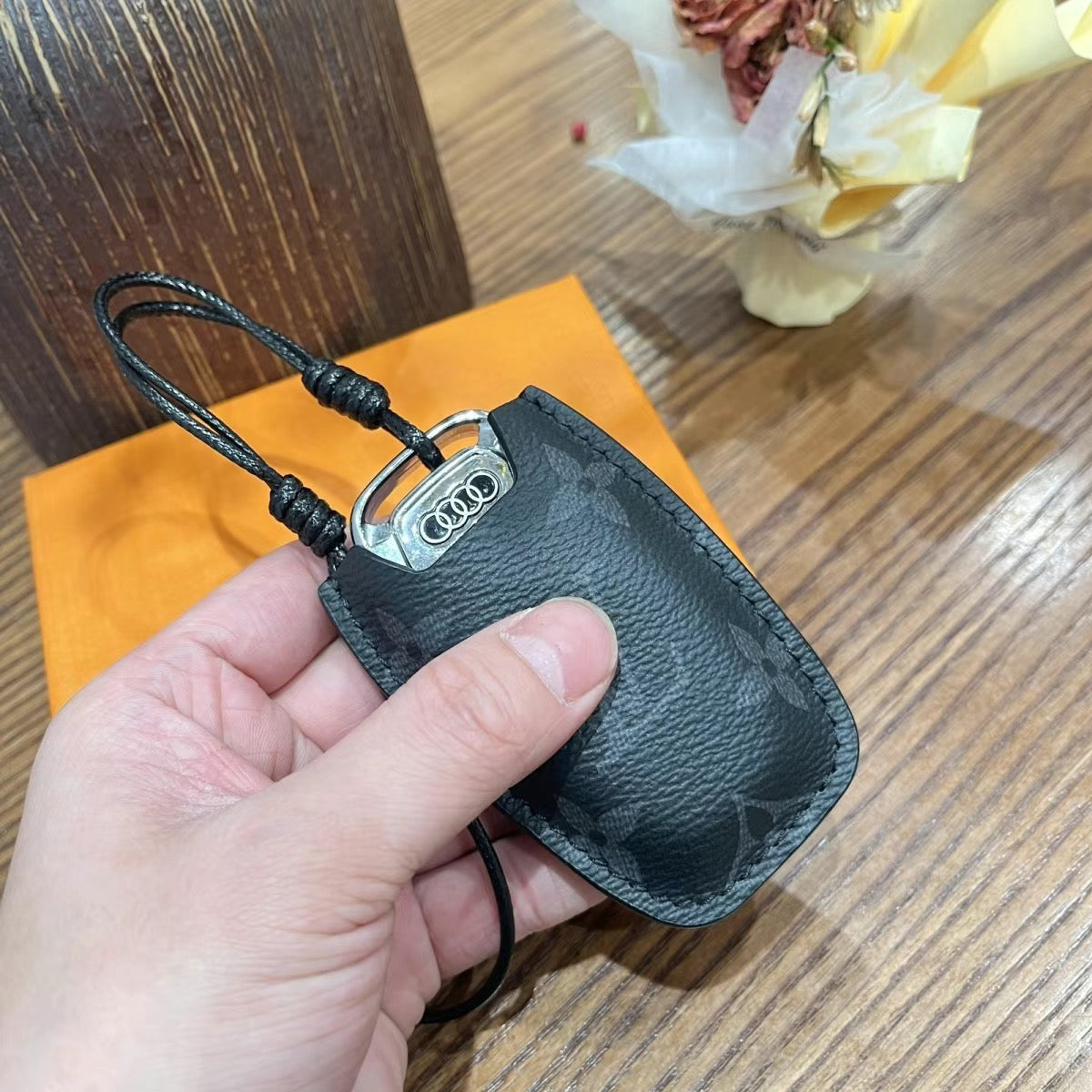 Luxury Leather Smart Key Cover – Designed for Audi, BMW, Benz, Lincoln & VW 🚗✨