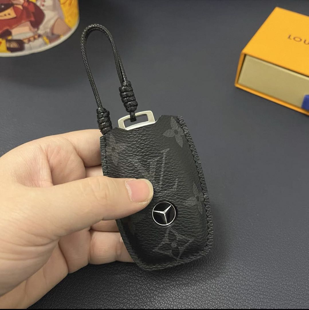 Luxury Leather Smart Key Cover – Designed for Audi, BMW, Benz, Lincoln & VW 🚗✨