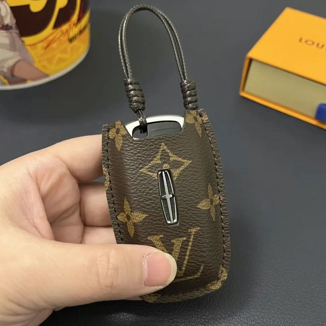 Luxury Leather Smart Key Cover – Designed for Audi, BMW, Benz, Lincoln & VW 🚗✨