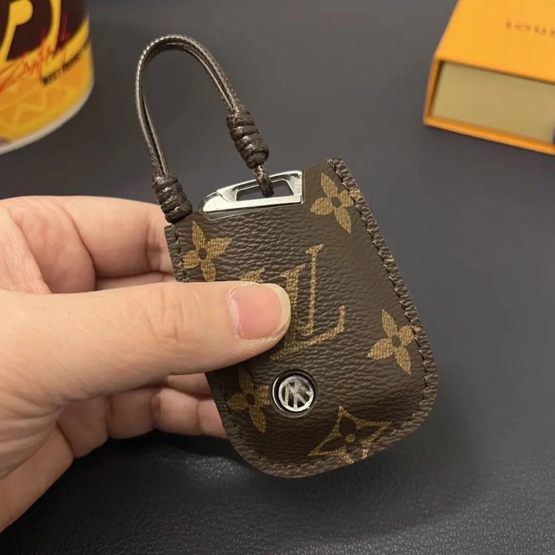 Luxury Leather Smart Key Cover – Designed for Audi, BMW, Benz, Lincoln & VW 🚗✨