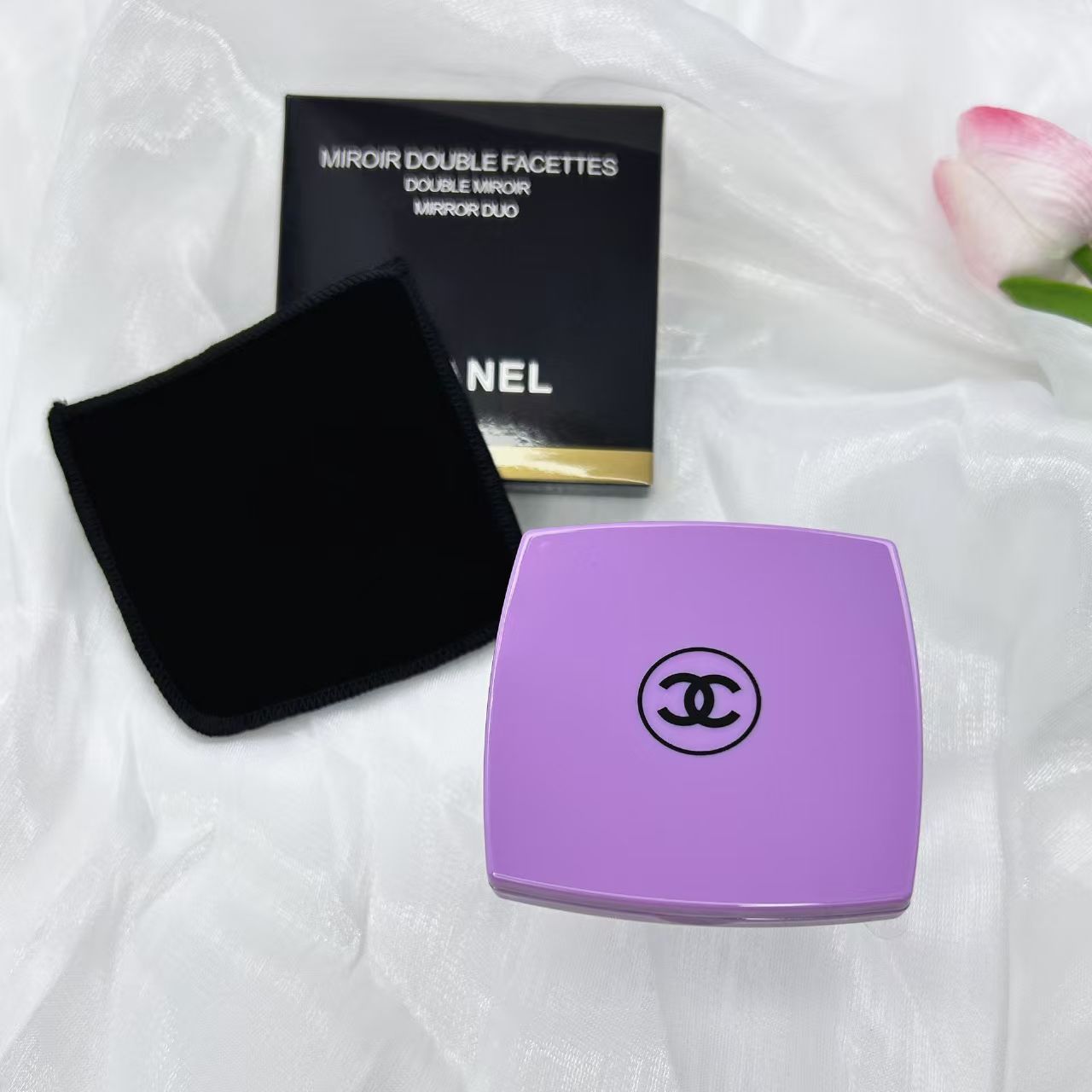 Fashionable Beauty Portable Mirror