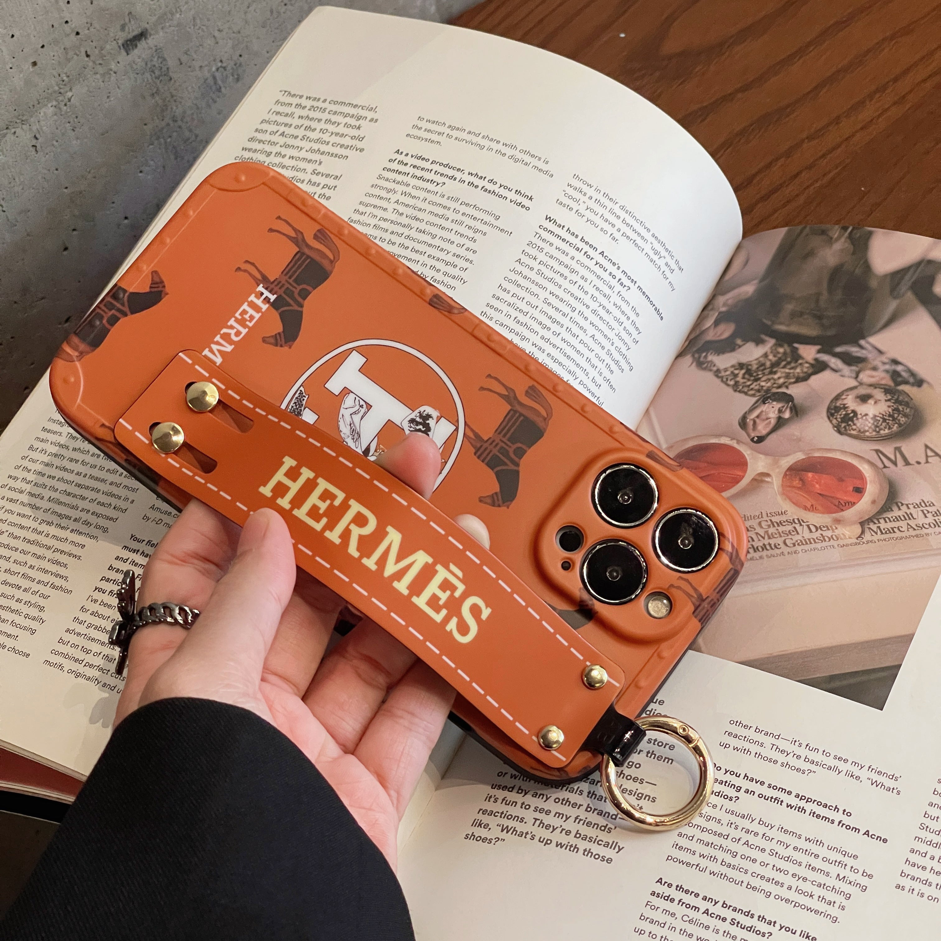 H 손목밴드 아이폰 케이스