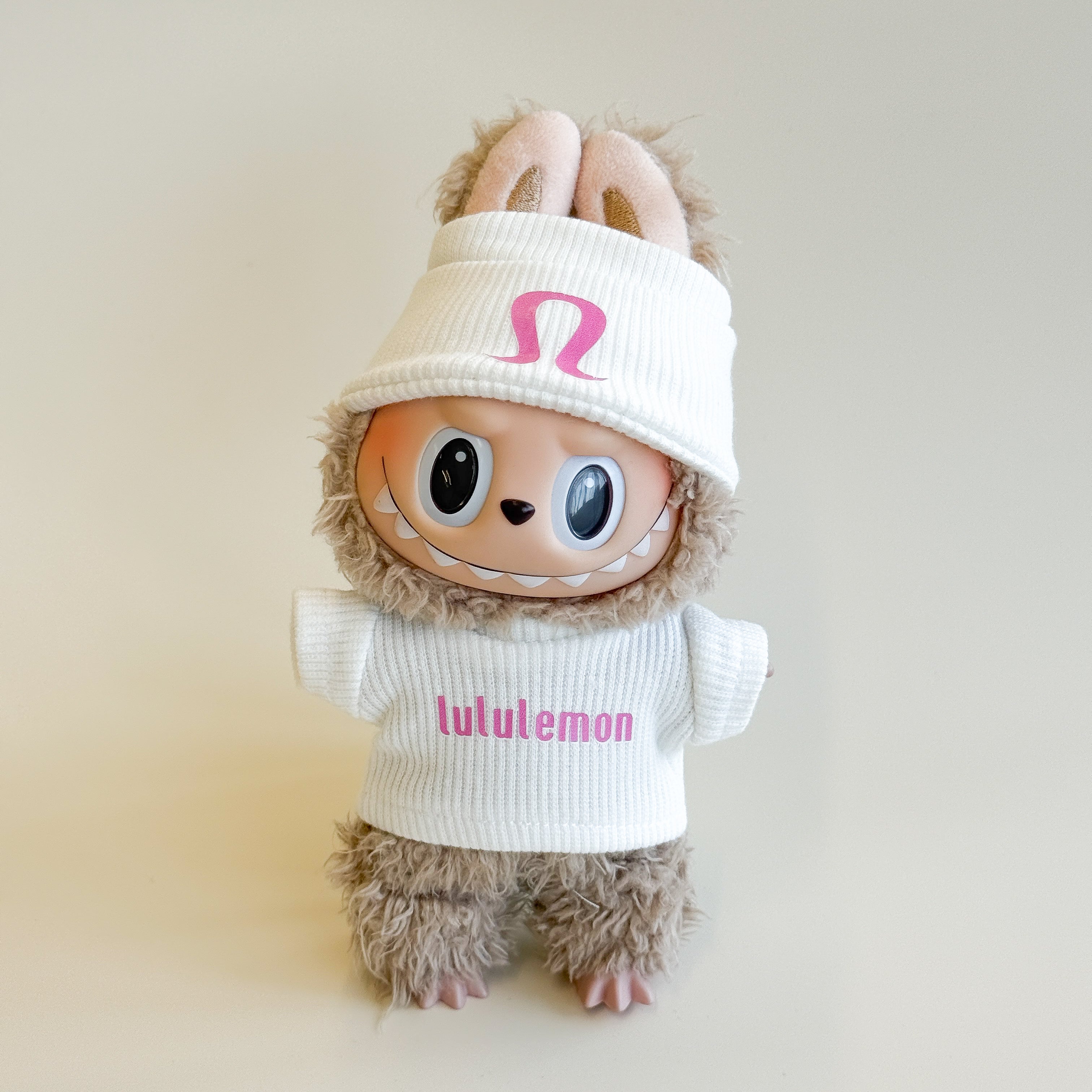 Seit Éadaí Cniotála Labubu - Spreagtha ag Lulu