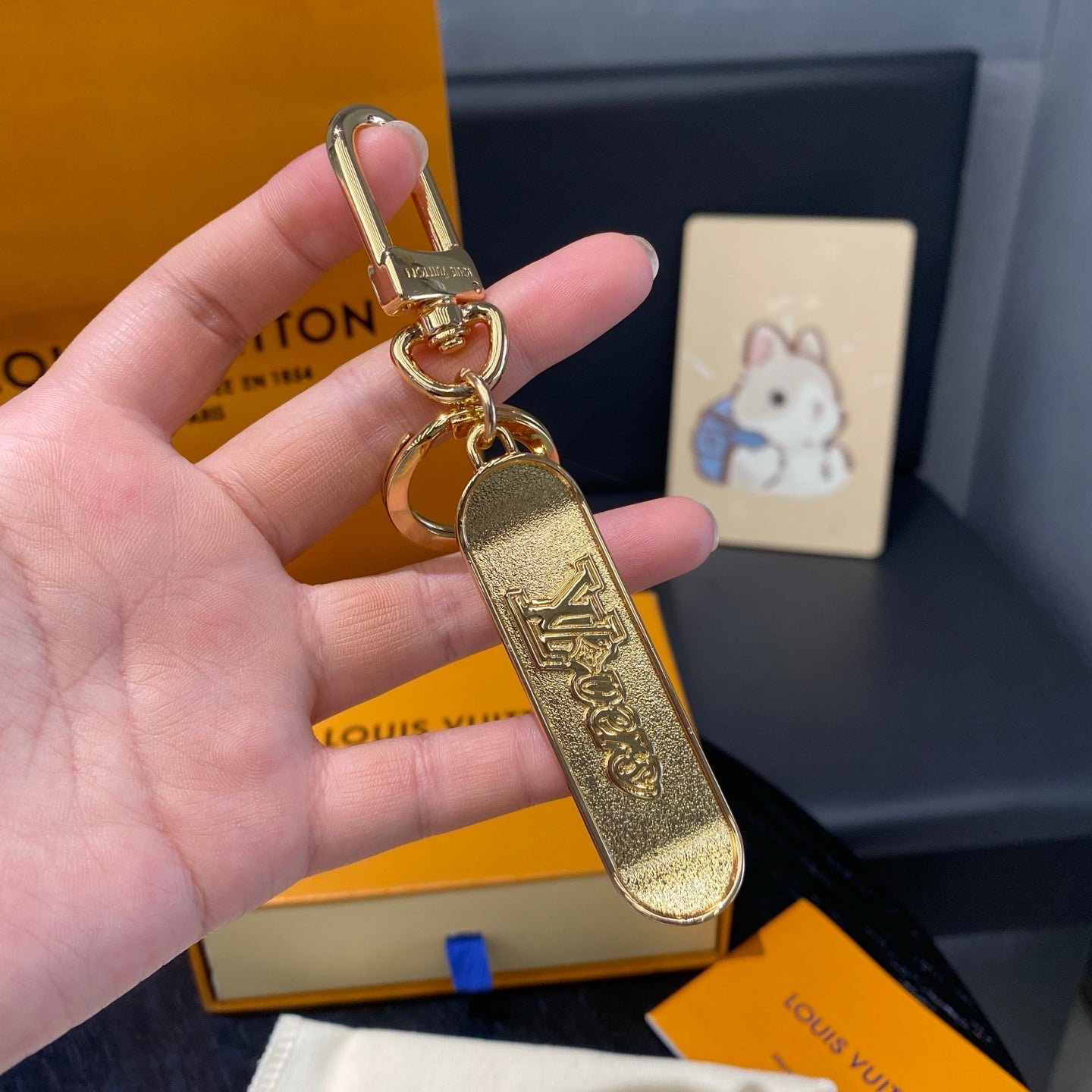 Luxury hanging ornament/keychain L-007