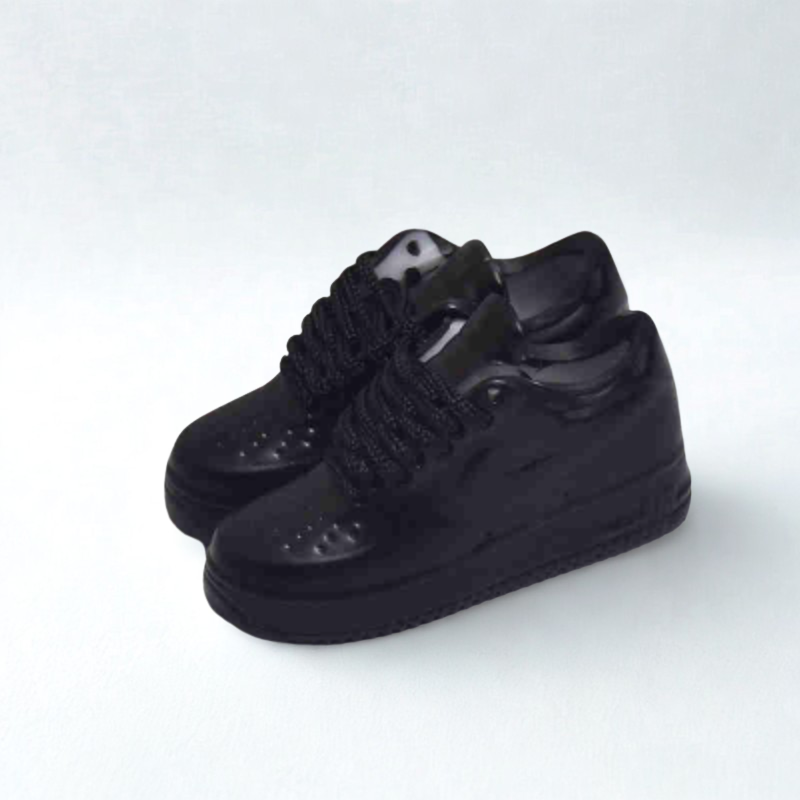 Sneakers Miniature Labubu - Eagrán Monacrómach Aerfhórsa 1