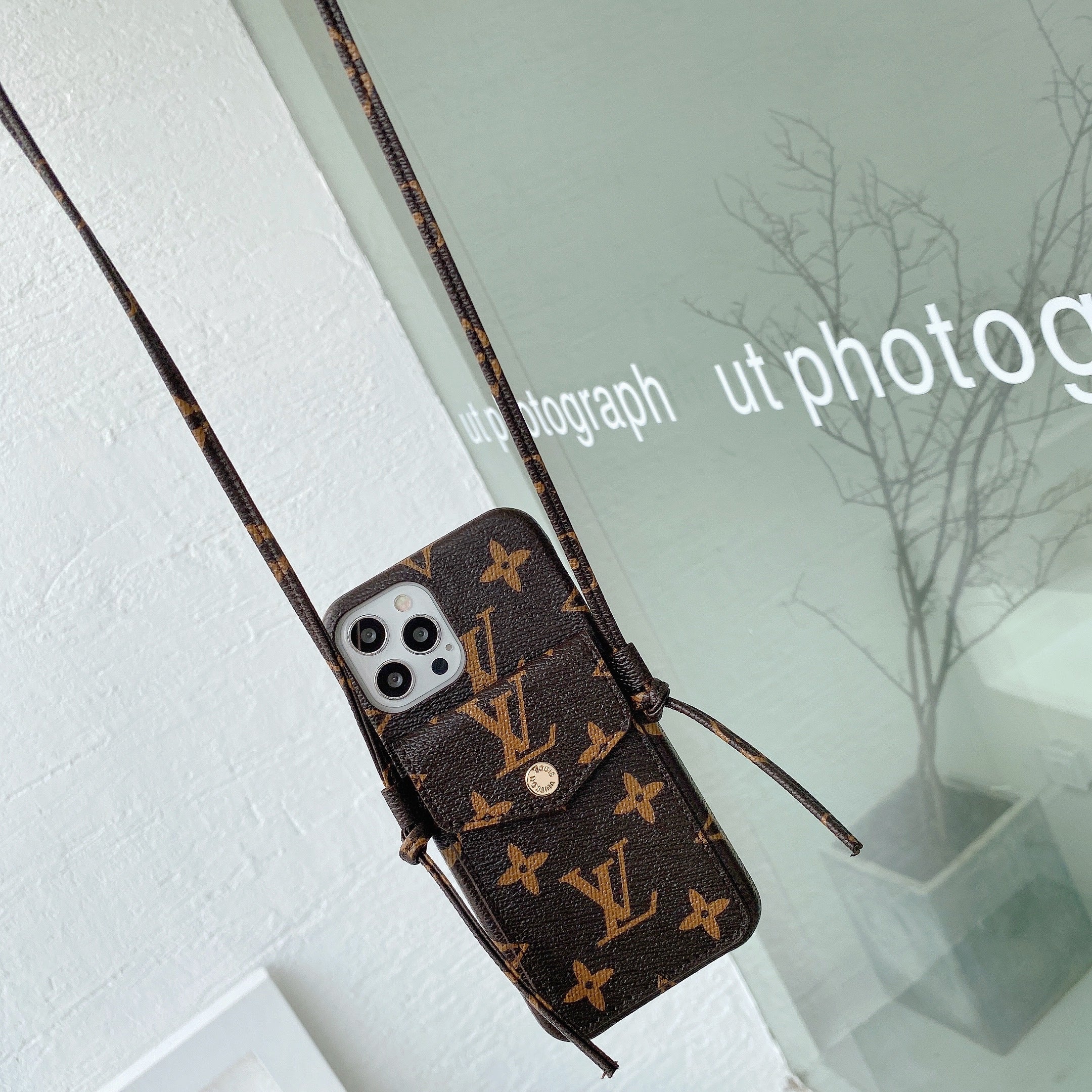 ルー レザー チェーン iPhone ケース